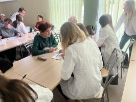 Kolejna edycja warsztatów studentów kierunku Farmacja i członków Klubu Seniora 60+ Kolejna edycja warsztatów studentów kierunku Farmacja i członków Klubu Seniora 60+