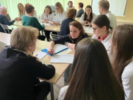 Kolejna edycja warsztatów studentów kierunku Farmacja i członków Klubu Seniora 60+ Kolejna edycja warsztatów studentów kierunku Farmacja i członków Klubu Seniora 60+