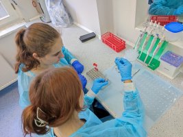 „Oznaczanie grup krwi w układzie ABO i Rh” było tematem warsztatów zrealizowanych w ramach projektu „Biologia i Chemia po akademicku 2” „Oznaczanie grup krwi w układzie ABO i Rh” było tematem warsztatów zrealizowanych w ramach projektu „Biologia i Chemia po akademicku 2”