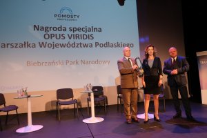 Klinika Chorób Zakaźnych i Neuroinfekcji UMB laureatem konkursu „Pomosty Przyszłości”