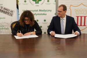 UMB objął patronatem klasy z III Liceum Ogólnokształcącego w Białymstoku UMB objął patronatem klasy z III Liceum Ogólnokształcącego w Białymstoku