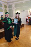 Absolwenci Farmacji UMB 2024 odebrali dyplomy