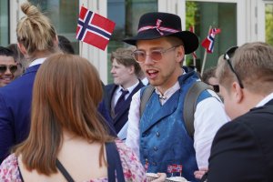 Norwegian Students from the MUB Celebrate Constitution Day