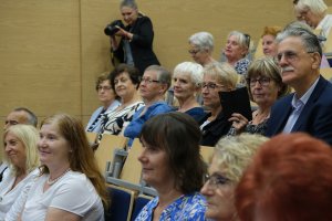 Uroczyste rozdanie dyplomów absolwentom Uniwersytetu Zdrowego Seniora i Uniwersytetu Profilaktyki Psychogeriatrycznej