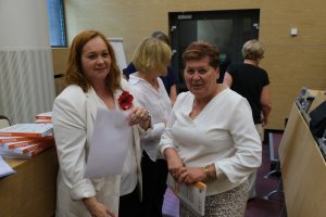 Uroczyste rozdanie dyplomów absolwentom Uniwersytetu Zdrowego Seniora i Uniwersytetu Profilaktyki Psychogeriatrycznej