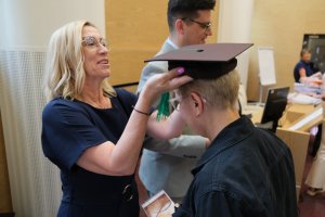 Uroczyste rozdanie dyplomów absolwentom Uniwersytetu Zdrowego Seniora i Uniwersytetu Profilaktyki Psychogeriatrycznej