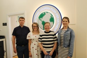 Jakub Wszeborowski, Maria Szlachta, Marija Sniečkutė i Sylwia Klepacka w Dziale Współpracy Międzynarodowej