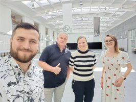 dr Bartosz Śliwecki, dr Adam Jakimowicz, Marija Sniečkutė i Maria Szlachta na Wydziale Architektury Politechniki Białostockiej