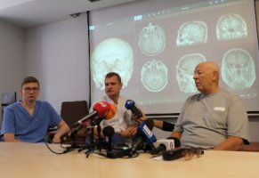 Nowatorska operacja w Klinice Neurochirurgii UMB/USK