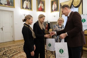 Umowa o współpracy UMB z SLO w Białymstoku Umowa o współpracy UMB z SLO w Białymstoku