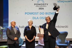 Przyszłość żywności funkcjonalnej zaczyna się dziś! Zakład Bromatologii UMB z główną nagrodą w konkursie „Pomosty Przyszłości”