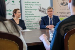 Porozumienie o współpracy: UMB i X Liceum Ogólnokształcące w Białymstoku