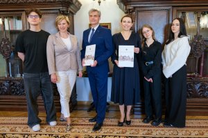 Porozumienie o współpracy: UMB i X Liceum Ogólnokształcące w Białymstoku