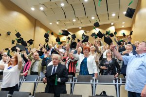 Dyplomatorium na uniwersytetach senioralnych UMB Dyplomatorium na uniwersytetach senioralnych UMB