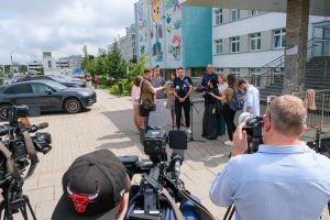 Niebezpieczne hulajnogi elektryczne – konferencja prasowa lekarzy UDSK i podlaskiej policji Niebezpieczne hulajnogi elektryczne – konferencja prasowa lekarzy UDSK i podlaskiej policji