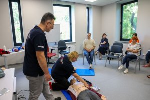 Praktyczne szkolenia z pierwszej pomocy dla pracowników UMB Praktyczne szkolenia z pierwszej pomocy dla pracowników UMB
