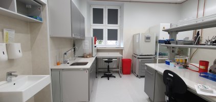 Wyposażenie laboratoryjne - Zakład Mikrobiologii Wyposażenie laboratoryjne - Zakład Mikrobiologii