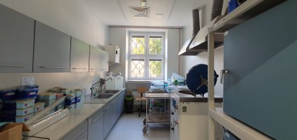 Wyposażenie laboratoryjne - Zakład Mikrobiologii Wyposażenie laboratoryjne - Zakład Mikrobiologii