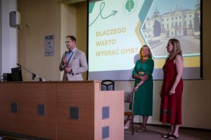 Młodzież zza wschodniej granicy z wizytą w UMB