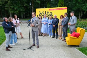 Wraca Żółta Kanapa – start drugiego sezonu już 7 września Wraca Żółta Kanapa – start drugiego sezonu już 7 września