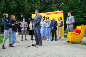 Wraca Żółta Kanapa – start drugiego sezonu już 7 września Wraca Żółta Kanapa – start drugiego sezonu już 7 września