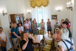 Odkrywamy tajemnice Złotych Pokojów w Pałacu Branickich. Kolejne spotkania 17, 19 i 24 września! Odkrywamy tajemnice Złotych Pokojów w Pałacu Branickich. Kolejne spotkania 17, 19 i 24 września!