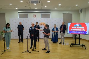 Pora na srebrną edukację - wspólnie z UMB Pora na srebrną edukację - wspólnie z UMB