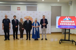 Pora na srebrną edukację - wspólnie z UMB Pora na srebrną edukację - wspólnie z UMB