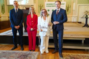 25 lat minęło…Zjazd absolwentów AMB rocznika 2000 25 lat minęło…Zjazd absolwentów AMB rocznika 2000