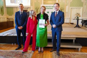 25 lat minęło…Zjazd absolwentów AMB rocznika 2000 25 lat minęło…Zjazd absolwentów AMB rocznika 2000