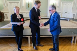 „Okrągła” 46. rocznica dyplomów stomatologicznych „Okrągła” 46. rocznica dyplomów stomatologicznych