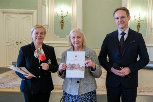 „Okrągła” 46. rocznica dyplomów stomatologicznych „Okrągła” 46. rocznica dyplomów stomatologicznych