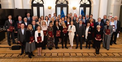 Nagrody Ministra Zdrowia dla nauczycieli akademickich i naukowców z UMB