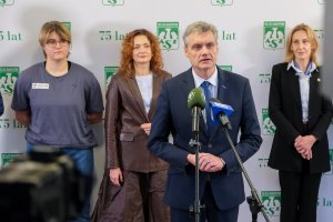 AZS Białystok świętuje 75-lecie. Tradycja białostockiego sportu akademickiego zaczęła się w UMB AZS Białystok świętuje 75-lecie. Tradycja białostockiego sportu akademickiego zaczęła się w UMB