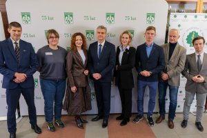 AZS Białystok świętuje 75-lecie. Tradycja białostockiego sportu akademickiego zaczęła się w UMB AZS Białystok świętuje 75-lecie. Tradycja białostockiego sportu akademickiego zaczęła się w UMB