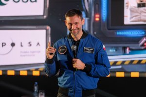 Kosmos inspiracji. Wizyta polskiego astronauty dr. Sławosza Uznańskiego-Wiśniewskiego w UMB