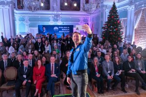 Kosmos inspiracji. Wizyta polskiego astronauty dr. Sławosza Uznańskiego-Wiśniewskiego w UMB