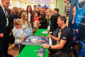 Kosmos inspiracji. Wizyta polskiego astronauty dr. Sławosza Uznańskiego-Wiśniewskiego w UMB