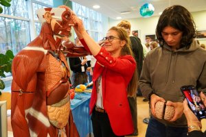 Kosmos inspiracji. Wizyta polskiego astronauty dr. Sławosza Uznańskiego-Wiśniewskiego w UMB