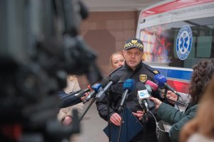 Fajerwerki: chwila zabawy, konsekwencje na całe życie. Lekarze i służby ostrzegają 