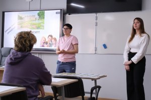 Spotkanie z uczniami I Liceum Ogólnokształcącego im. M. Kopernika w Grajewie Spotkanie z uczniami I Liceum Ogólnokształcącego im. M. Kopernika w Grajewie