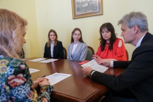 Stypendyści programu STER NAWA z dyplomami Stypendyści programu STER NAWA z dyplomami