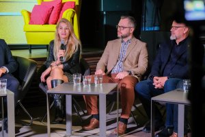 Żółta Kanapa po raz trzeci. W trosce o dobrostan młodych ludzi i przeciwko hejtowi 