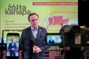 Żółta Kanapa po raz trzeci. W trosce o dobrostan młodych ludzi i przeciwko hejtowi 