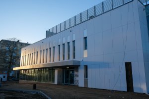 Centrum Dydaktyczno-Egzaminacyjne Abecadło Medycyny gotowe na 92 procent