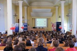 AIDStruction – „zwolnieni z teorii” w UMB