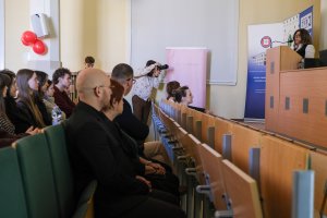 AIDStruction – „zwolnieni z teorii” w UMB