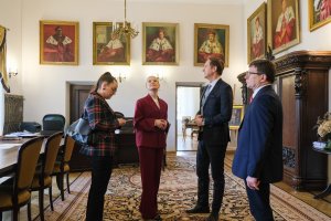 In vitro: stawiamy na kompleksowość i skuteczność - wizyta Wiceminister zdrowia w USK In vitro: stawiamy na kompleksowość i skuteczność - wizyta Wiceminister zdrowia w USK