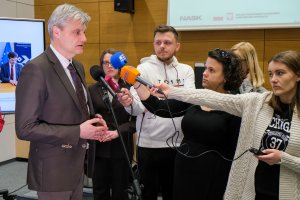 Przeciw dezinformacji – wspólne zajęcia NASK i UMB dla przyszłych lekarzy Przeciw dezinformacji – wspólne zajęcia NASK i UMB dla przyszłych lekarzy