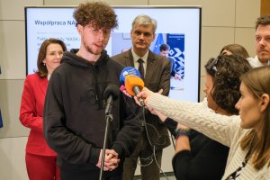 Przeciw dezinformacji – wspólne zajęcia NASK i UMB dla przyszłych lekarzy Przeciw dezinformacji – wspólne zajęcia NASK i UMB dla przyszłych lekarzy